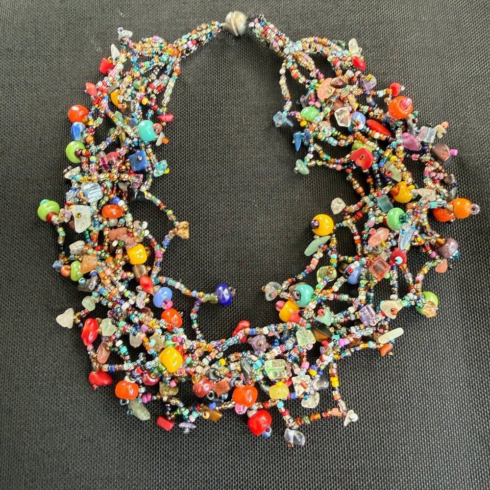 Multicolor Beaded Necklace with magnetic clasp